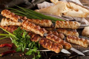 Люля-кебаб (азербайджанское национальное блюдо)