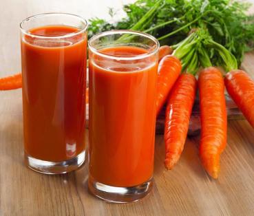 Морковный сок консервированный